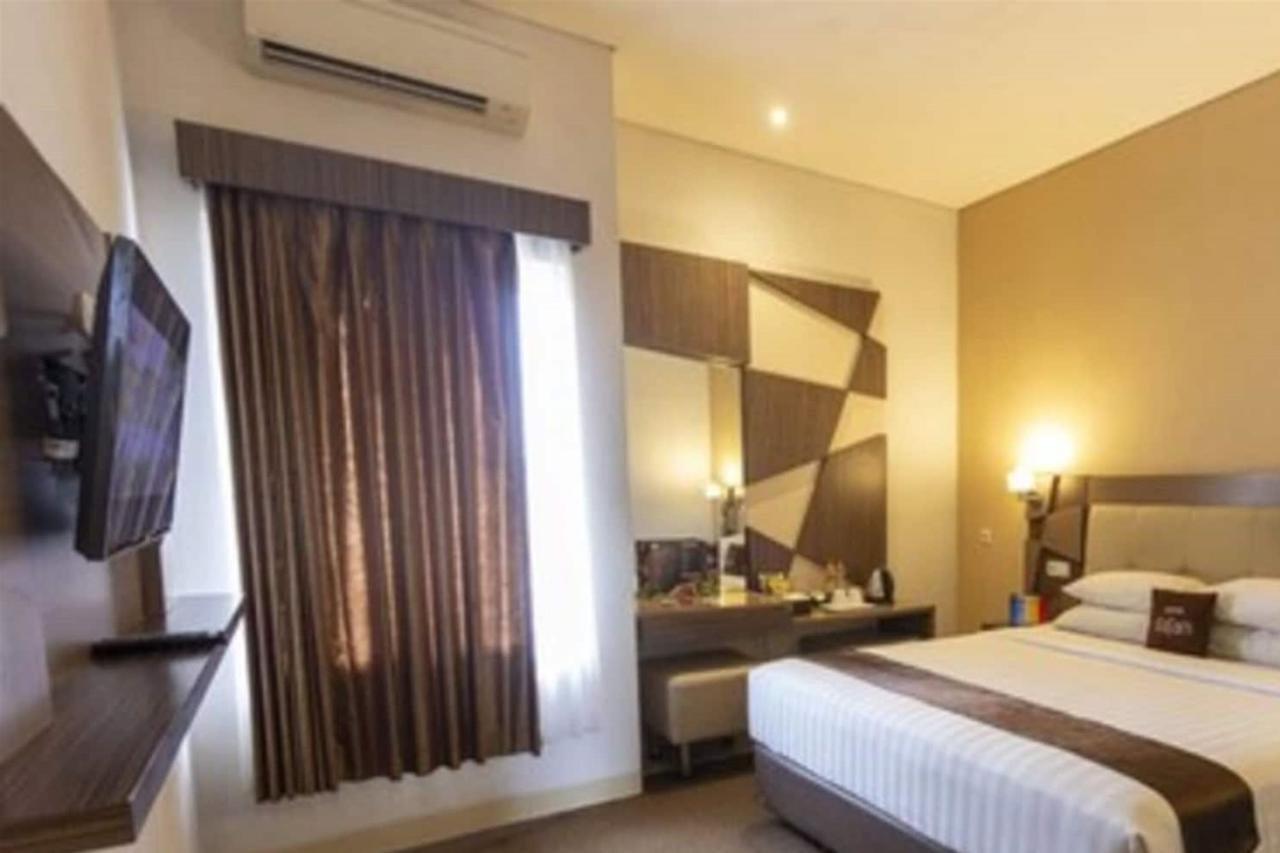 Hotel Fortunagrande Malioboro Yogyakarta Exteriör bild